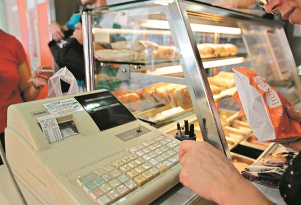 Γρίφος με τους νέους χαμηλούς συντελεστές στην εστίαση