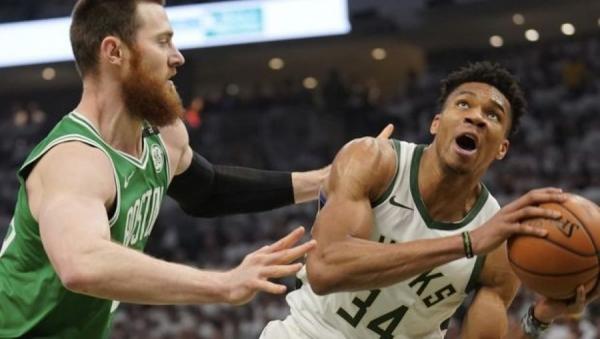 Η μεγάλη εμφάνιση του Γιάννη κόντρα στους Σέλτικς