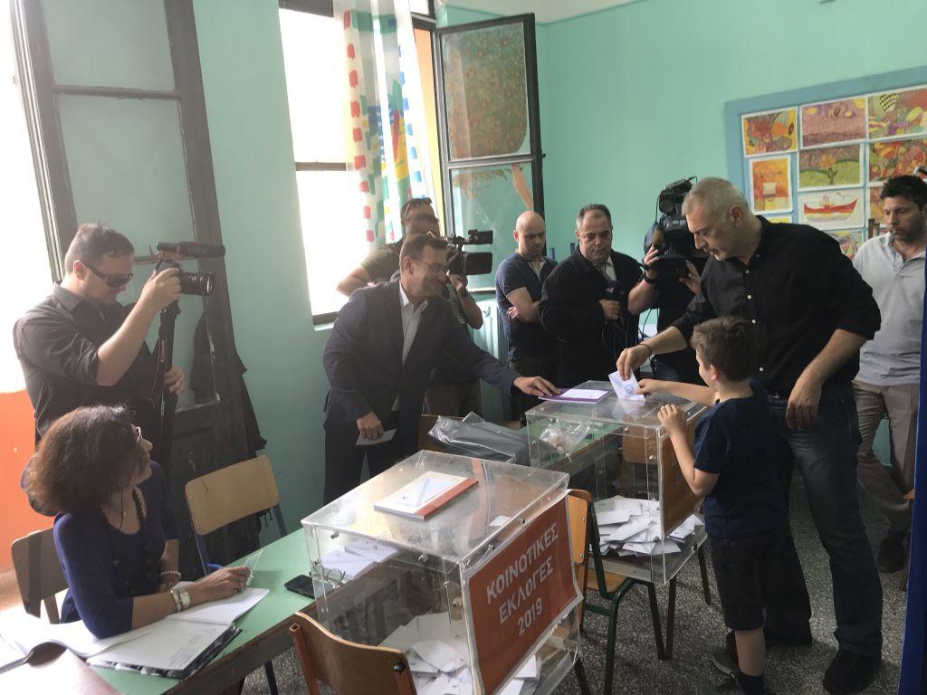 Περίμενε υπομονετικά τη σειρά του ο Μώραλης