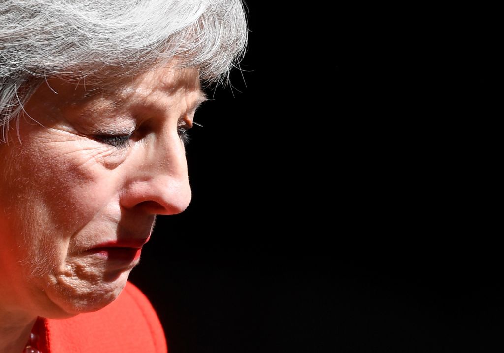 «Όχι με έναν βρόντο, μα μ’ έναν λυγμό»: η Τερέζα Μέι και η κρίση της βρετανικής πολιτικής ελίτ