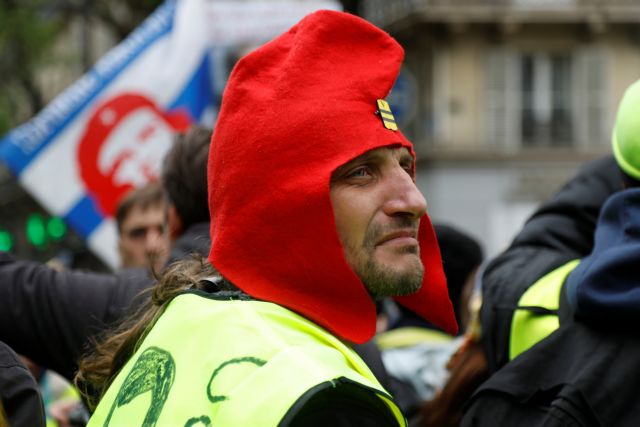 Γαλλία: Συνεχίζονται οι κινητοποιήσεις των «κίτρινων γιλέκων»