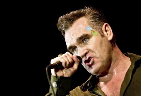 Αποκλεισμός Morrisey από ιστορικό δισκοπωλείο εξαιτίας των ακροδεξιών του θέσεων