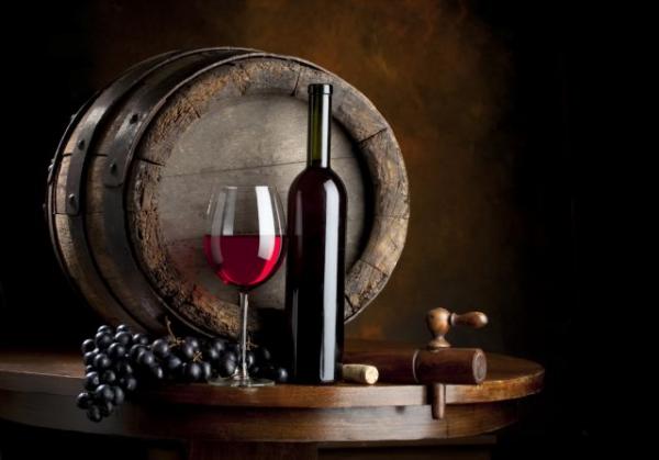 Τα γαλλικά και ιταλικά κρασιά προτιμούν οι Έλληνες – Οι εισαγωγές και οι τιμές