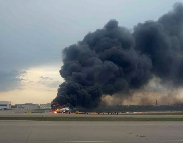 Τραγωδία στη Μόσχα: Δεκατρείς οι νεκροί από την πυρκαγιά σε αεροσκάφος