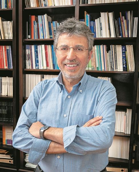 Μιχάλης Σπουρδαλάκης: Η κρίση έδωσε χώρο στην Ακροδεξιά