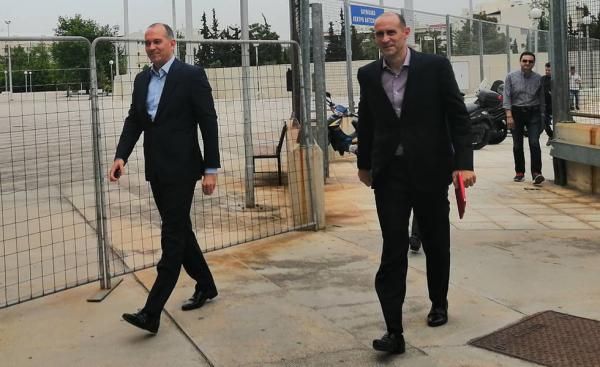Ολυμπιακός: «Θα στραφούμε νομικά εναντίον κάθε αρμοδίου νομικού και φυσικού προσώπου»