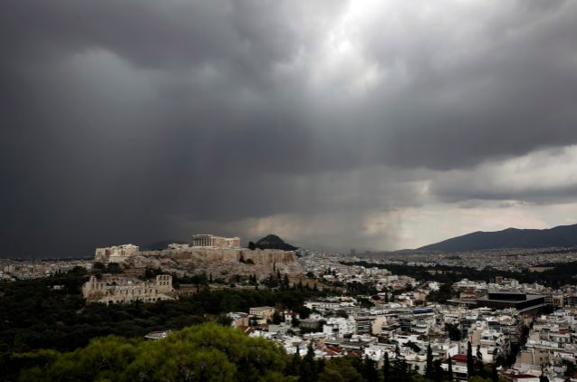 Αλλαγή καιρού: Καταιγίδες, χαλαζοπτώσεις και ισχυροί άνεμοι από το βράδυ της Κυριακής