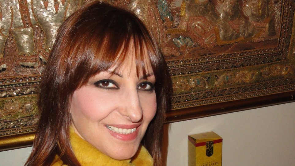 Άντζυ Σαμίου: Απίστευτο tweet για τις διακοπές του Τσίπρα με τη θαλαμηγό