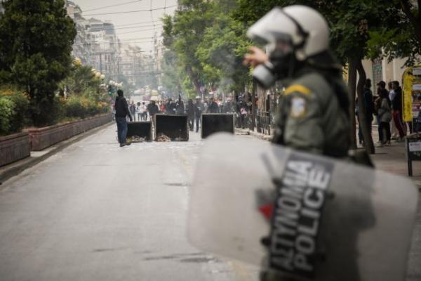 Μπαράζ επιθέσεων για τον Κουφοντίνα λίγες ώρες πριν την απόφαση