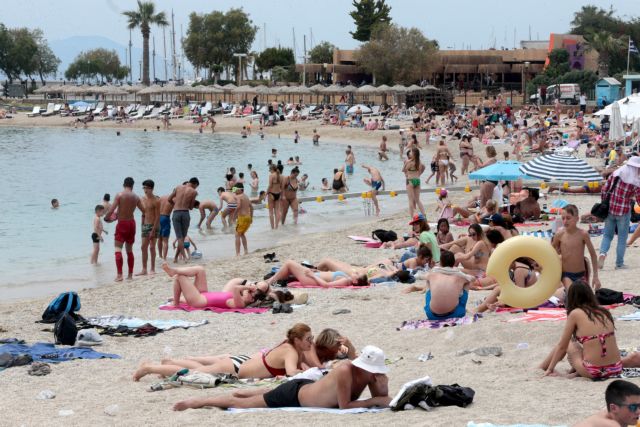 Εκλογές 2019: Ψήφισαν και «ξεχύθηκαν» στις παραλίες Αθηναίοι, Κρητικοί και Ναυπλιώτες