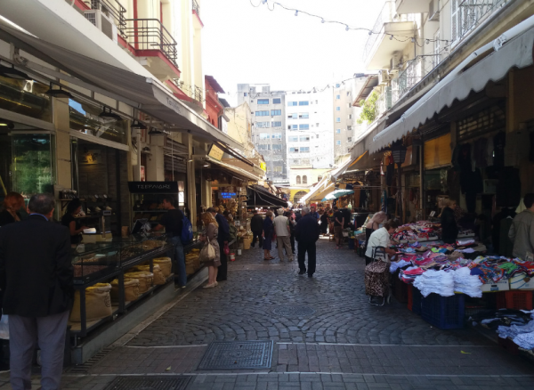 Θεσσαλονίκη: Αλλοδαποί διακινητές λαθραίων τσιγάρων έδειραν καταστηματάρχη