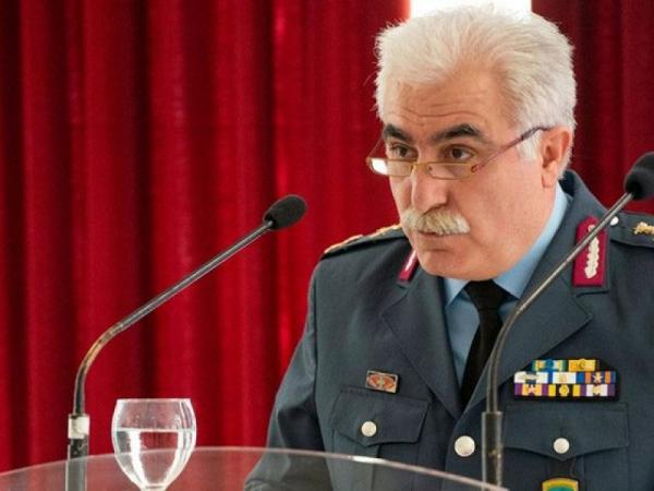 Editorial Ta Nea: Errors