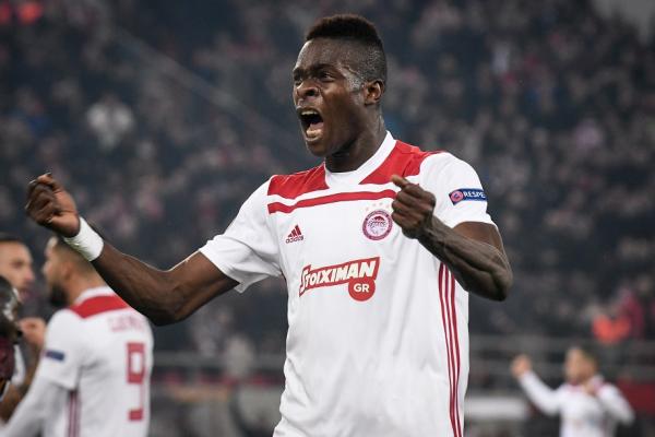 Ολυμπιακός : Η παραδοσιακή βάπτιση της νεογέννητης κόρης του Σισέ