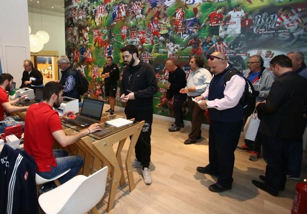 Πάθος διαρκείας, έτοιμος για νέα ρεκόρ ο κόσμος του Ολυμπιακού