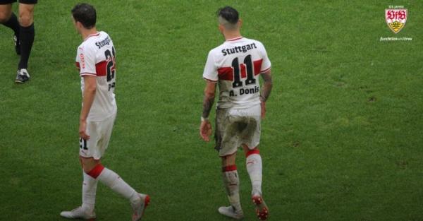 Σκόραρε ο Τάσος Δώνης για το 2-0 της Στουτγκάρδης