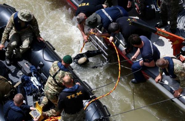 Τραγωδία στο Δούναβη: Μέσα στο ναυάγιο παραμένουν οι σοροί αγνοουμένων
