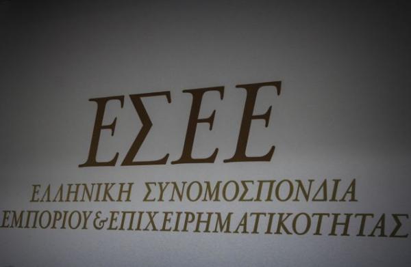 ΕΣΕΕ: Τζίρος έως 20 δισ. ευρώ χάνεται κάθε χρόνο από το παρεμπόριο