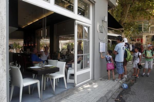 Κατέθεσε την τροπολογία για το 13% στην εστίαση η ΝΔ