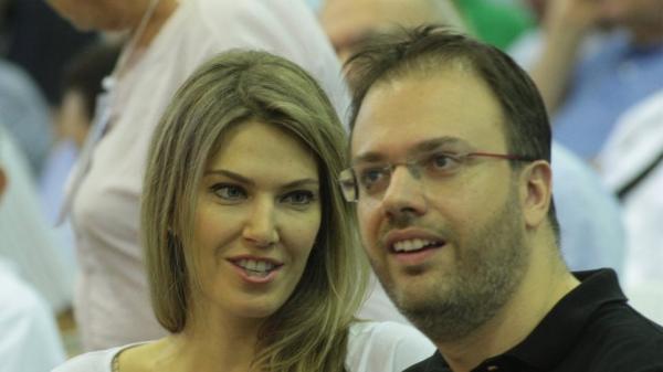 Εύα Καϊλή: Προσκύνησε και ο Θεοχαρόπουλος