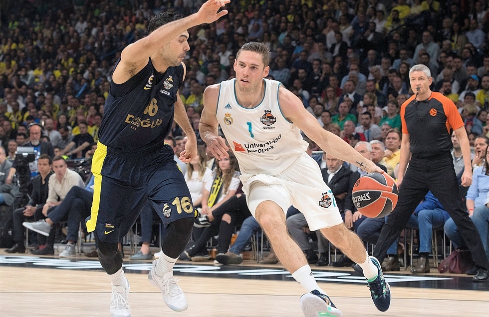 Κοζέρ: «Αν πάρουμε την Ευρωλίγκα, δεν θα δω Game of Thrones»