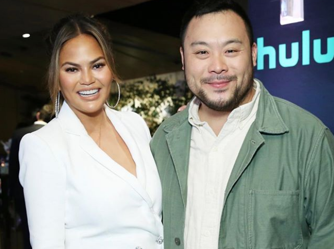 Κρίσι Τέιγκεν και Ντέιβιντ Τσάνγκ μαζί σε εκπομπή μαγειρικής