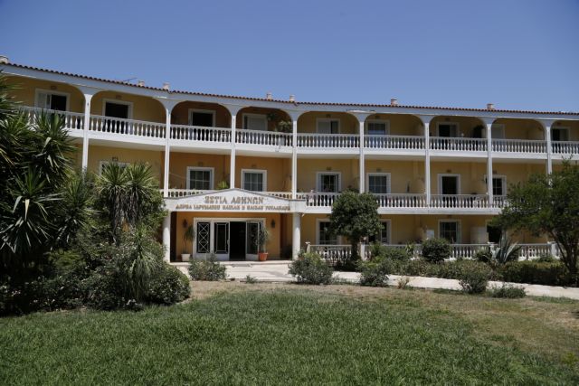 Γηροκομείο Αθηνών: Έκλεψαν και βανδάλισαν τον ναό – Πήραν ακόμα και λείψανο Αγίας