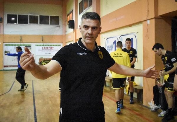 ΑΕΚ : Απρόσμενη παραίτηση Γραμματικού