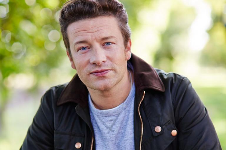 Τζέιμι Όλιβερ: Η πτώση μιας αυτοκρατορίας, τα χρέη και τα λάθη