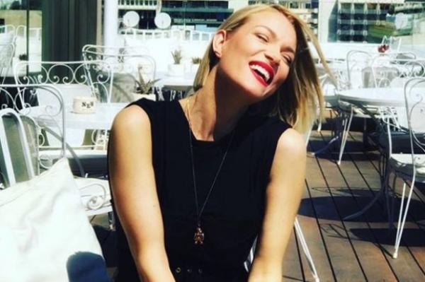 Βίκυ Καγιά: Έξοδος με τις φίλες της