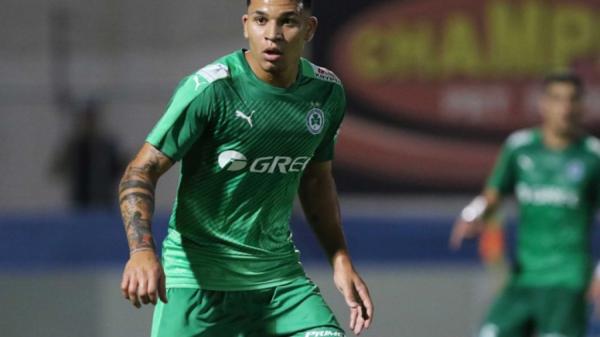 Στο στόχαστρο της ΑΕΚ ο Φάνος Κατελάρης