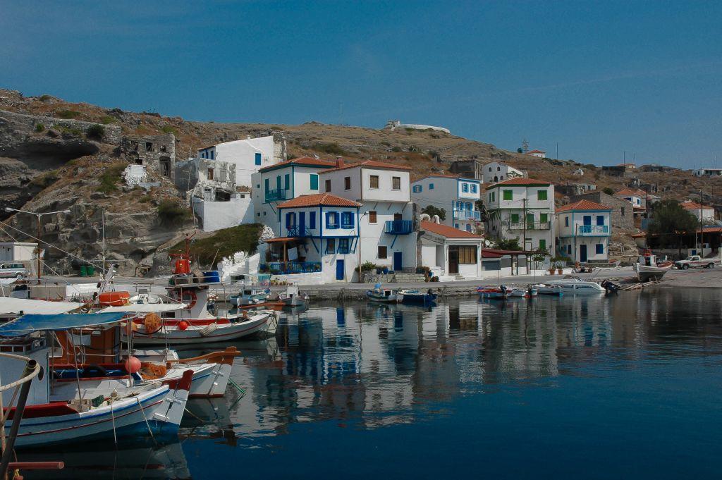 Άγιος Ευστράτιος: Μια πλώρη κόντρα στο βοριά του Αιγαίου