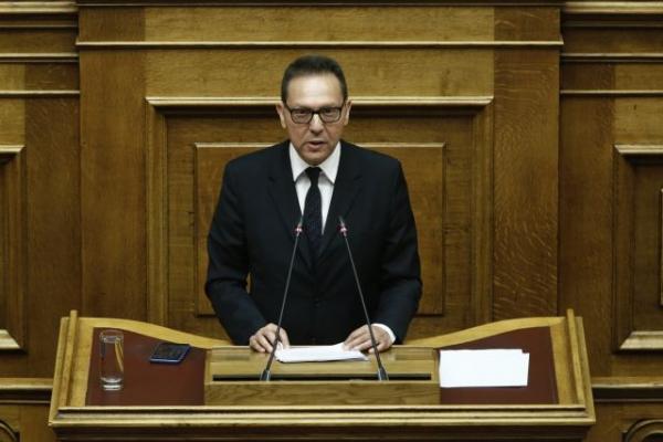 Νέος «πόλεμος» Μαξίμου- Στουρνάρα