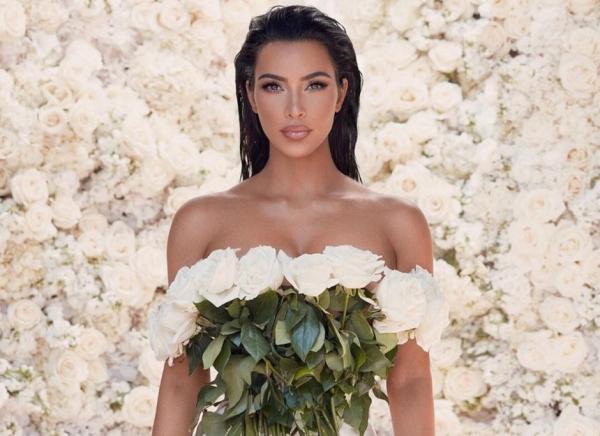 Kim Kardashian: Αδημοσίευτες φωτογραφίες από τον παραμυθένιο γάμο στην Ιταλία