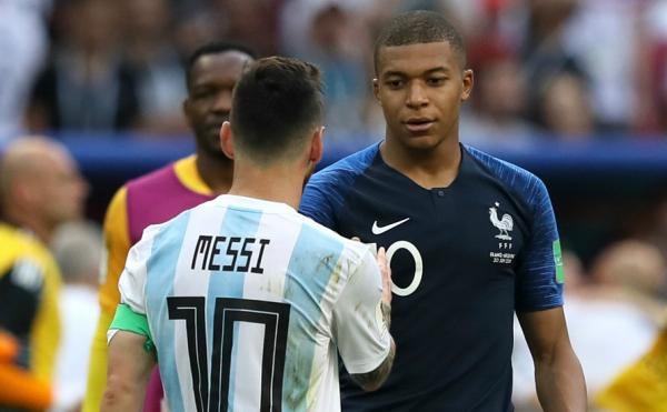 O Κιλιάν Μπαπέ υποκλίθηκε στον Λιονέλ Μέσι
