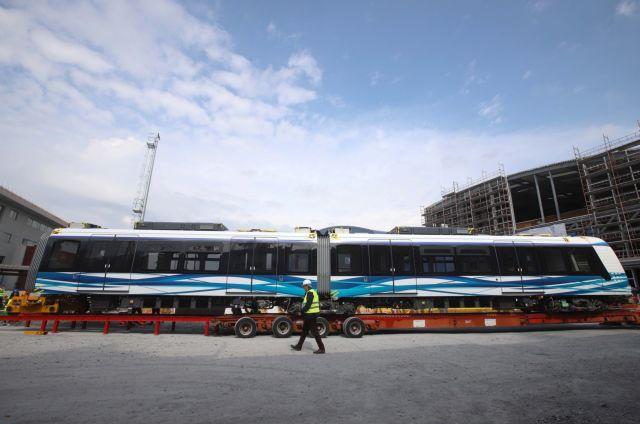 Αποκαλυπτήρια για τον πρώτο συρμό του μετρό Θεσσαλονίκης