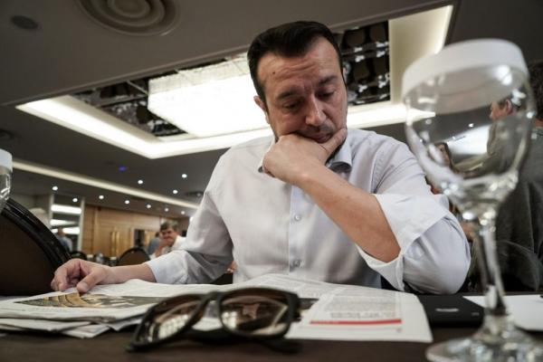 Προεκλογικά μαγειρέματα για διορισμούς «ημετέρων» διευθυντών στο υπουργείο του Παππά