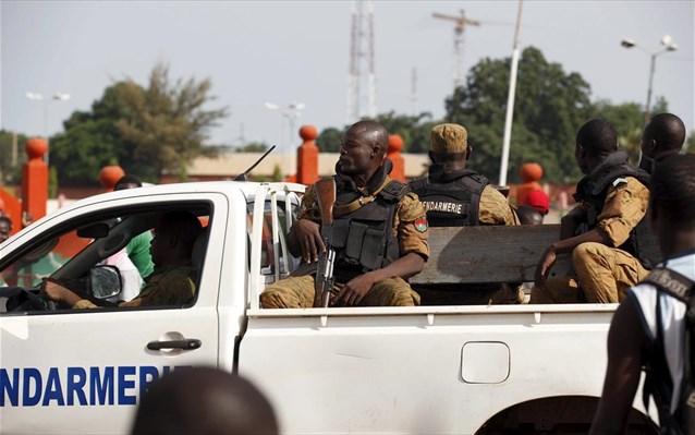 Αιματηρή επίθεση σε καθολική εκκλησία στην Μπουρκίνα Φάσο