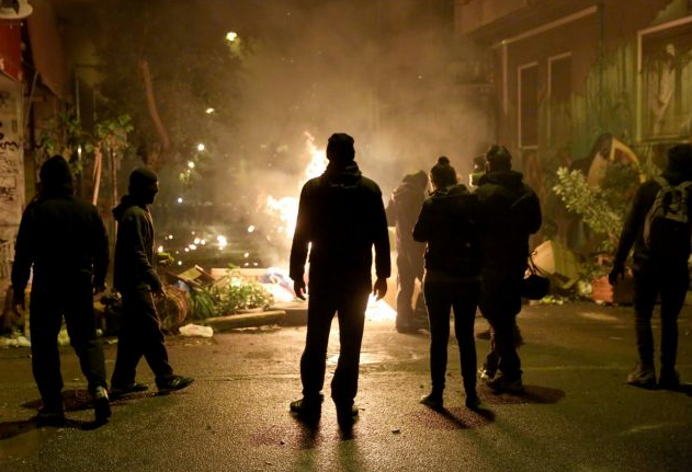 «Ναι μεν, αλλά»