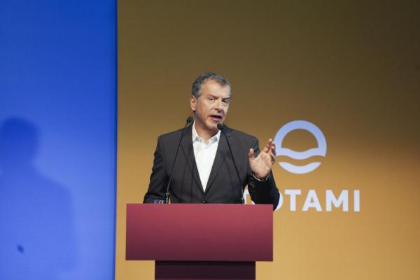 Θεοδωράκης: Εξαντλούμαστε σε κομματικές ανακοινώσεις όταν ο Ερντογάν παίζει με τα σπίρτα