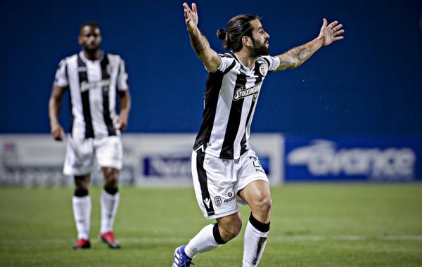 A Bola : «Ο Ολιβέιρα έχει εγγυημένη θέση στην Πόρτο»