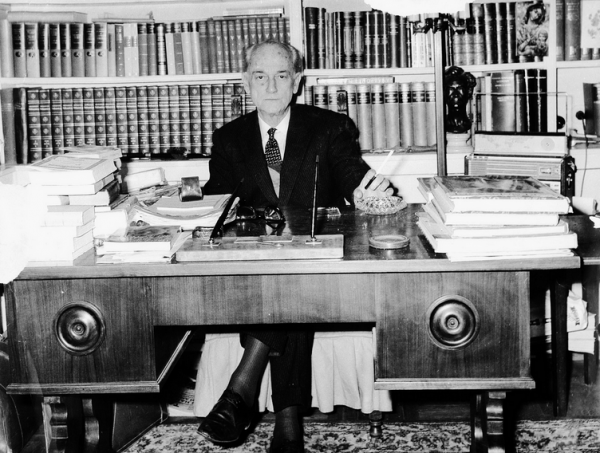 Παναγιώτης Κανελλόπουλος: Το βάραθρο και η κορυφή