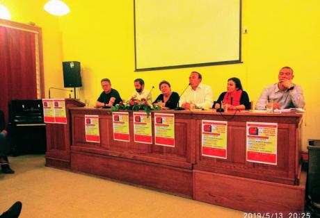 Πάτρα : Εισβολή αντιεξουσιαστών υπέρ Κουφοντίνα σε εκδήλωση του ΣΥΡΙΖΑ