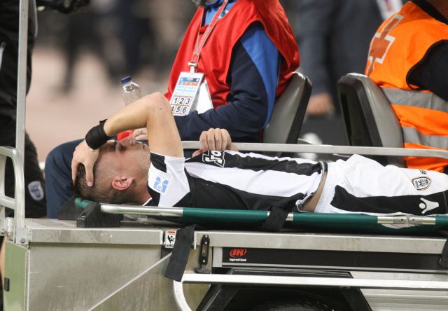 ΠΑΟΚ : Τραυματίστηκε ο Πέλκας και αντικαταστάθηκε