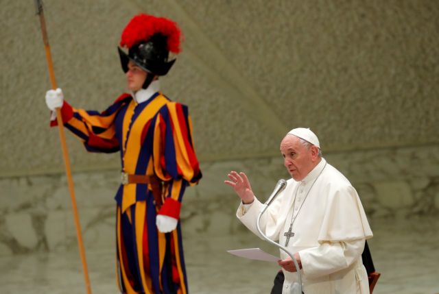 O πάπας διόρισε για πρώτη φορά 4 γυναίκες ως συμβούλους στη Σύνοδο των Επισκόπων