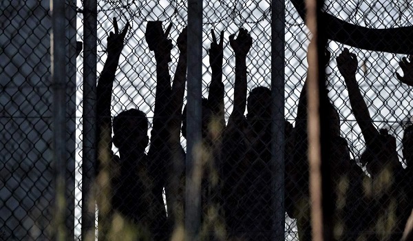 «Κόλαφος» η Liberation για hotspot στη Σάμο: Ντε φάκτο φυλακή – Το χειρότερο μέρος για πρόσφυγες | in.gr