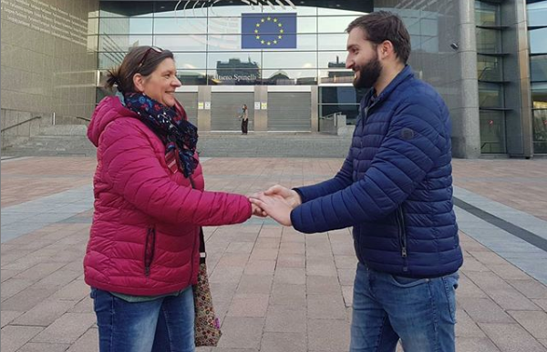 Προτάσεις… γάμου και ευρωεκλογές