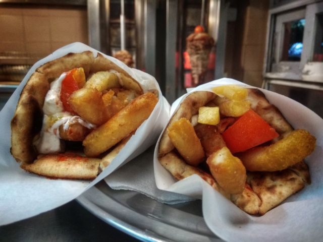 O Τσίπρας μίλησε στην καρδιά του Έλληνα : Δεν αυξάνεται η τιμή στο σουβλάκι