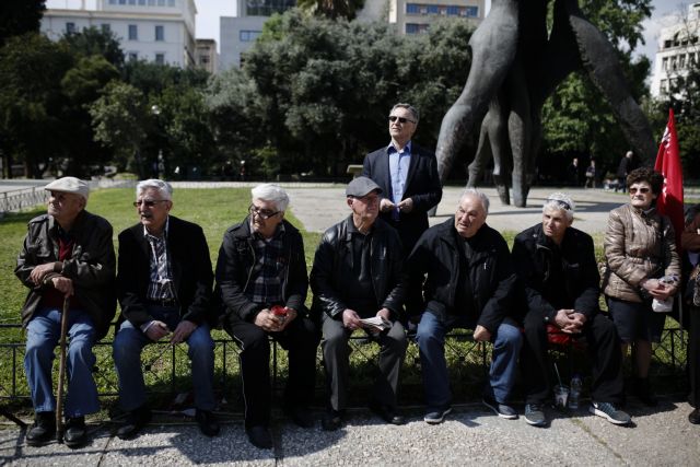 Ανοίγουν το πουγκί για τις εκλογές αλλά 200.000 ακόμη περιμένουν να λάβουν σύνταξη