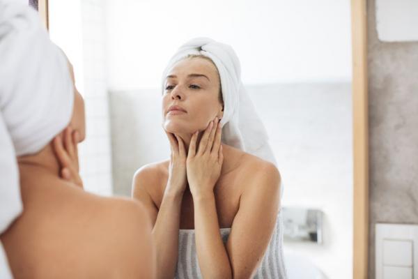 Τα κοινά λάθη που κάνετε όταν πλένετε το πρόσωπό σας
