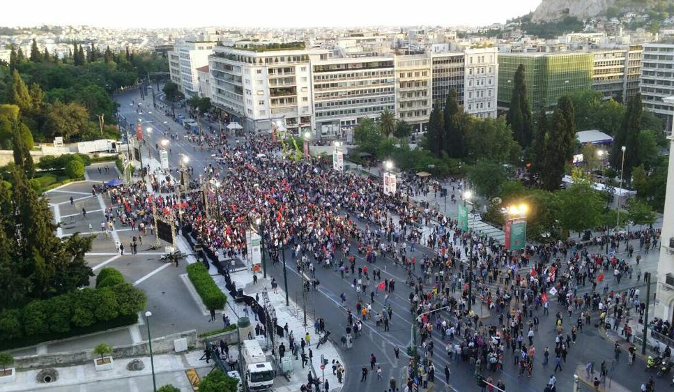 Φιάσκο Τσίπρα με την άδεια πλατεία στο Σύνταγμα - Το Twitter συνεχίζει το... γλέντι